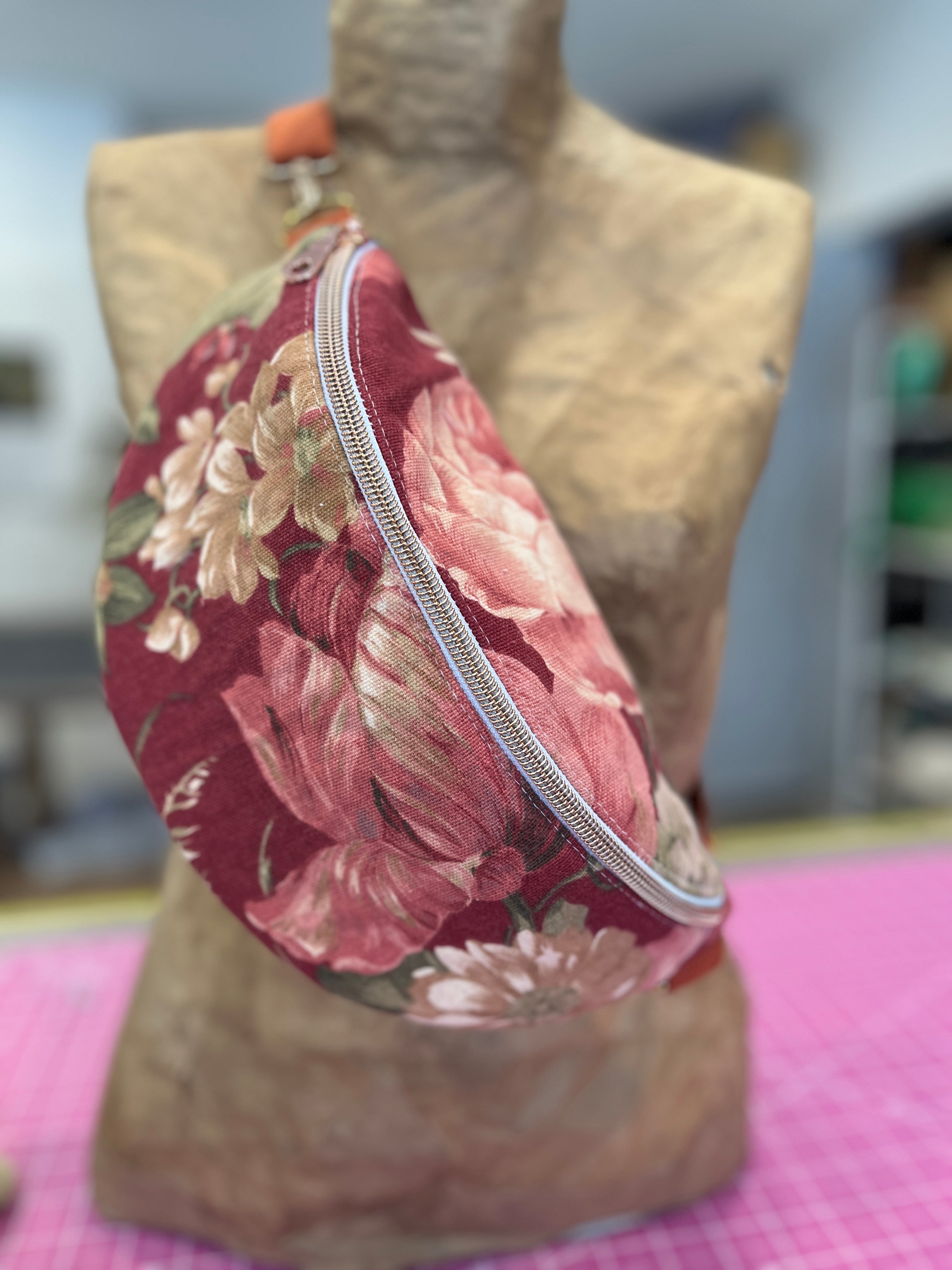 Sac banane fleurs vieux rose