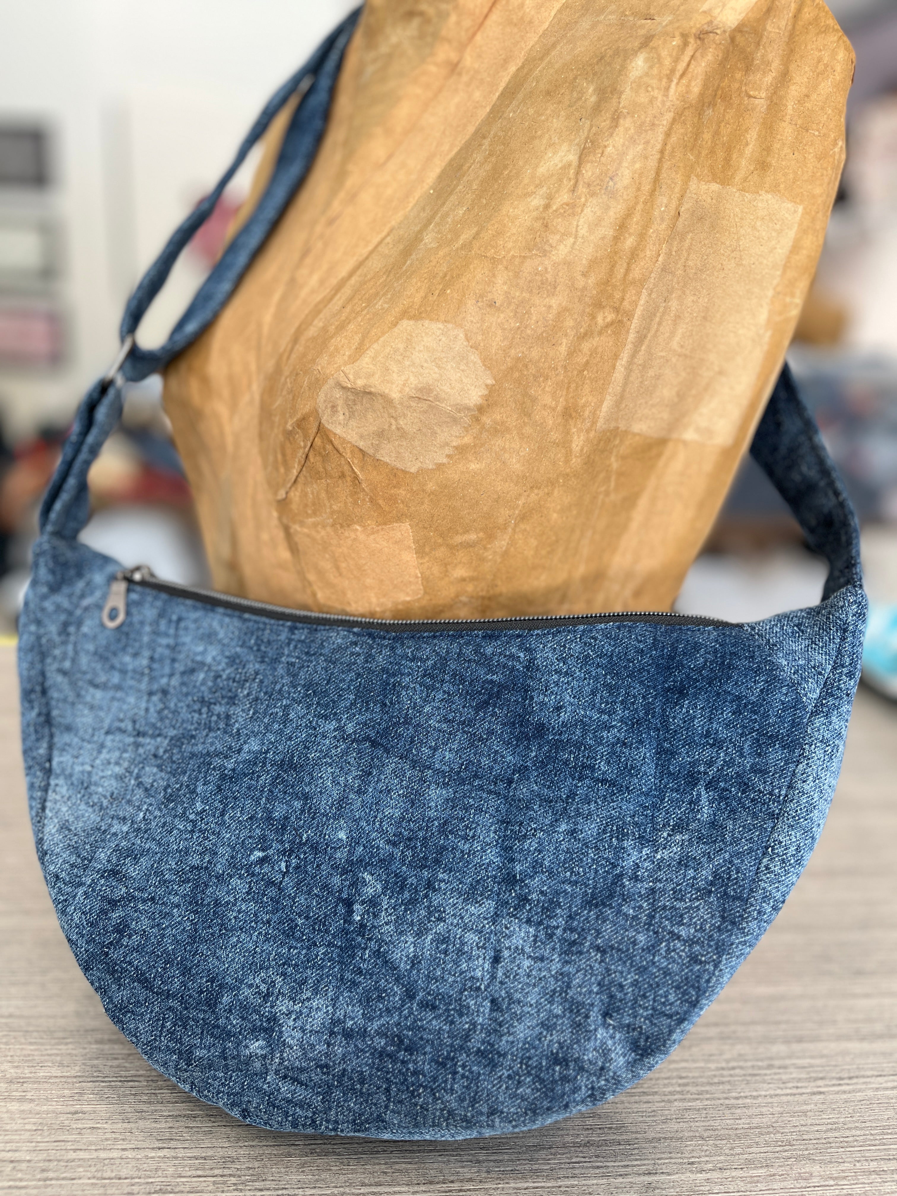 Sac demi-lune acid-wash