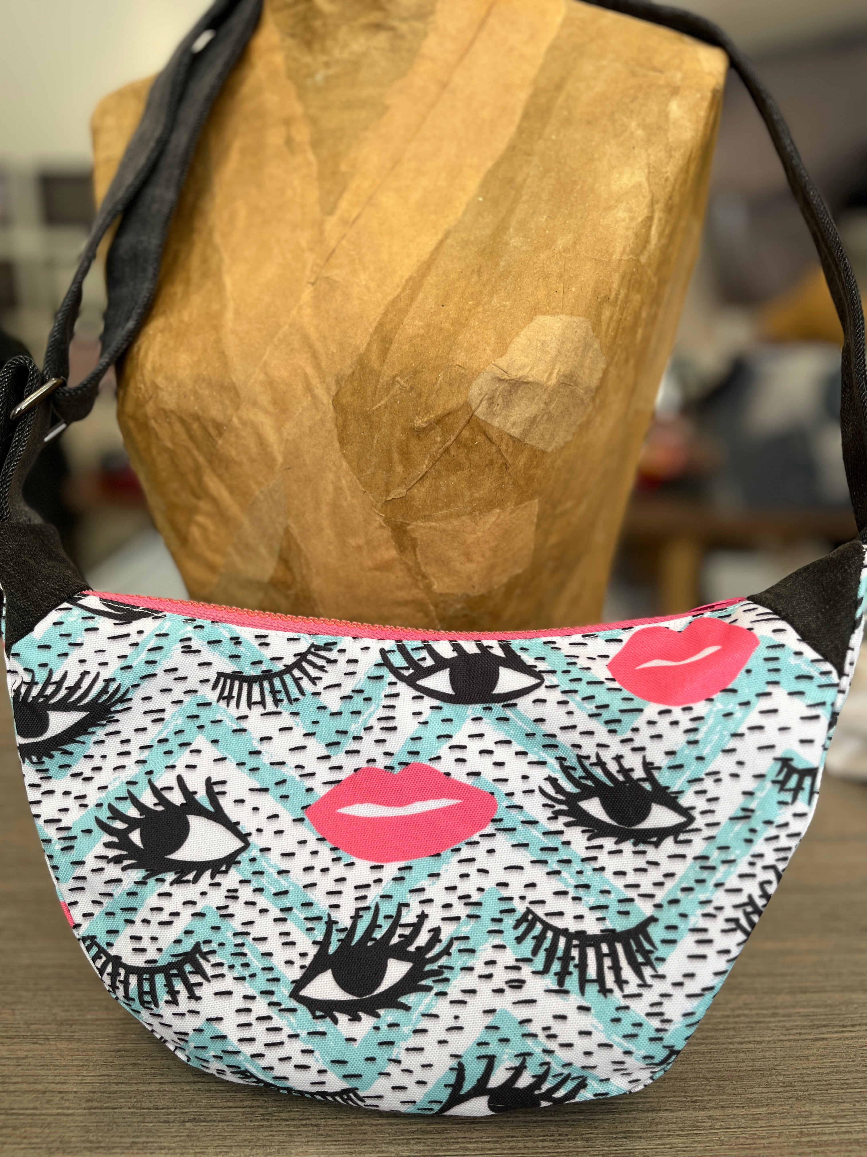 Sac demi-lune 3e oeil