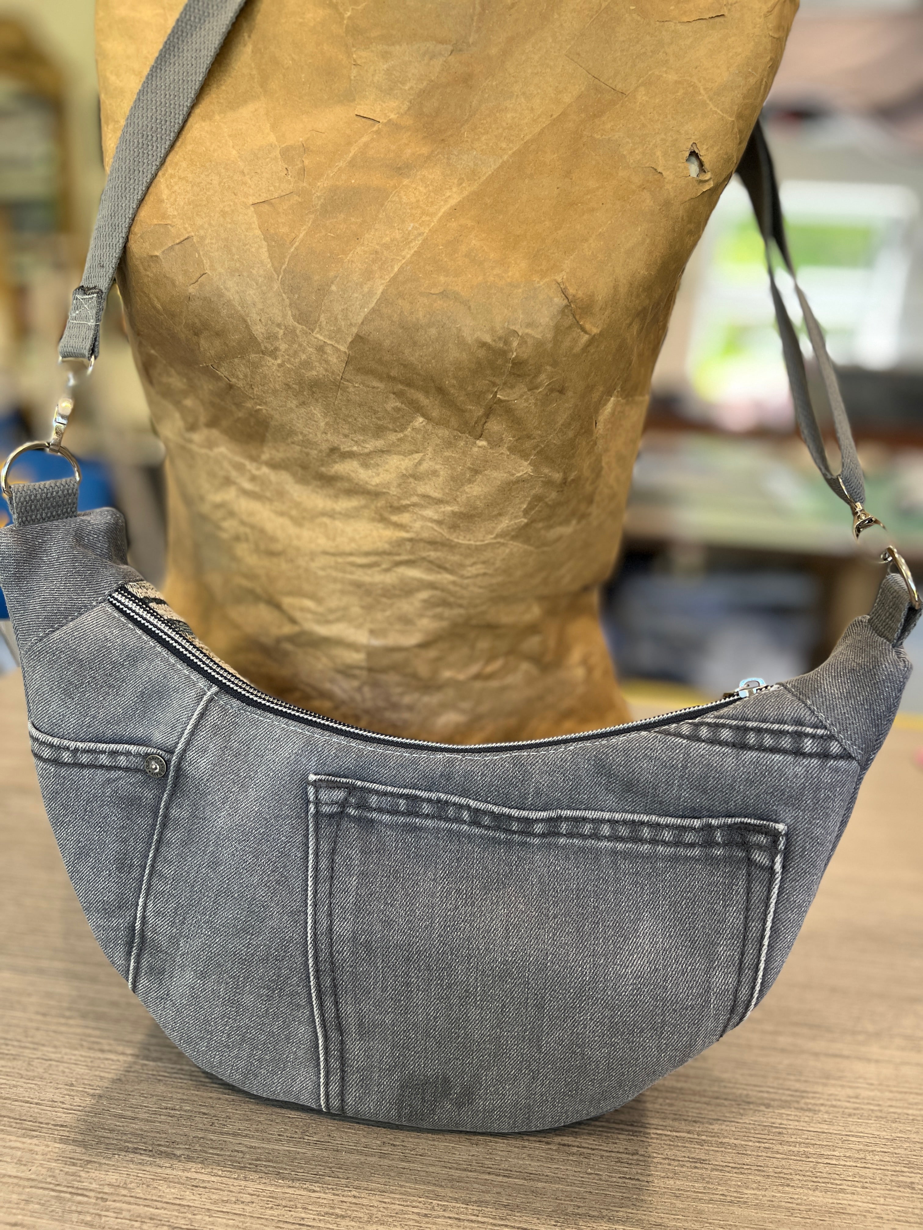 Sac demi-lune bulles