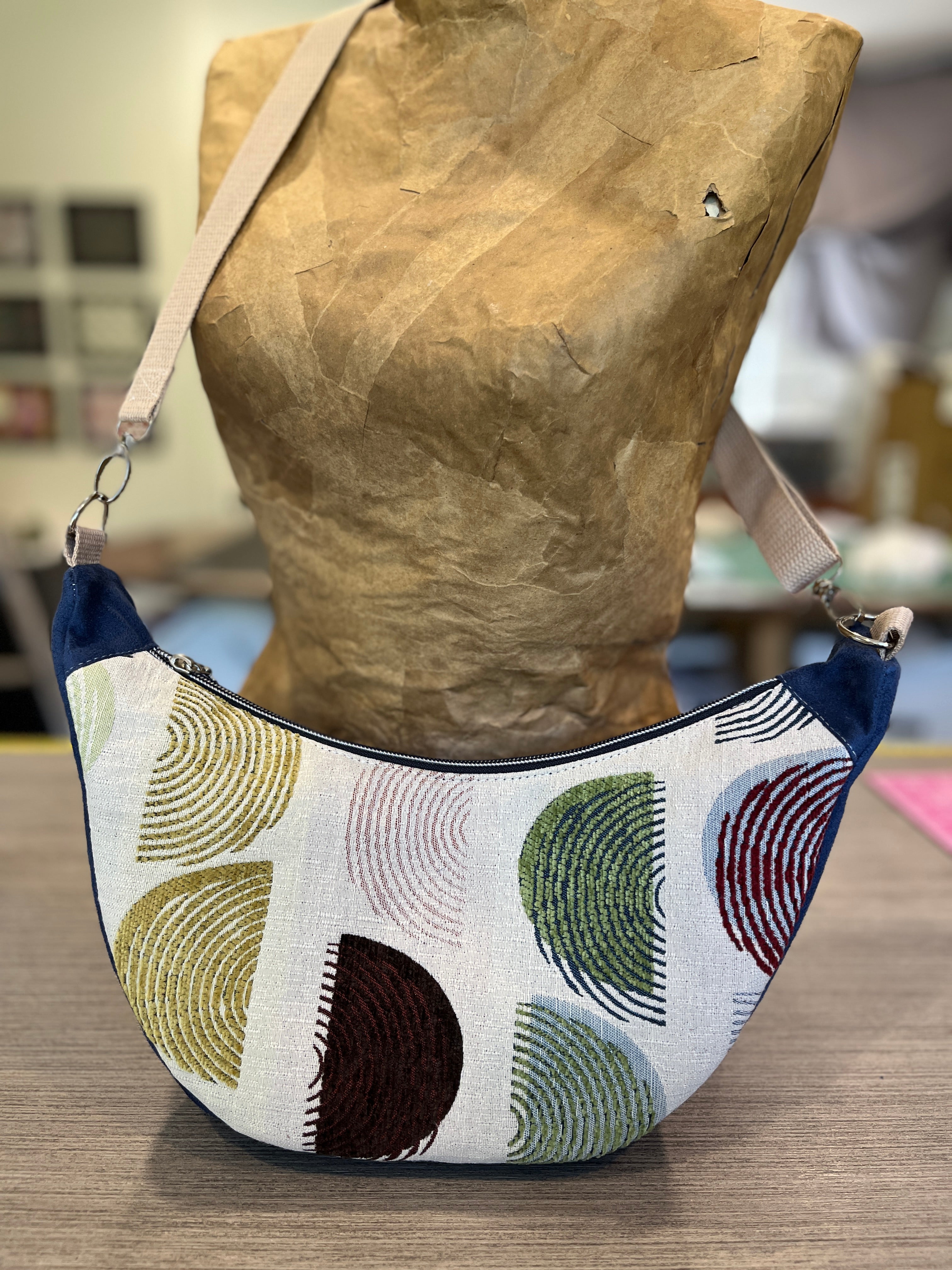 Sac demi-lune radiance