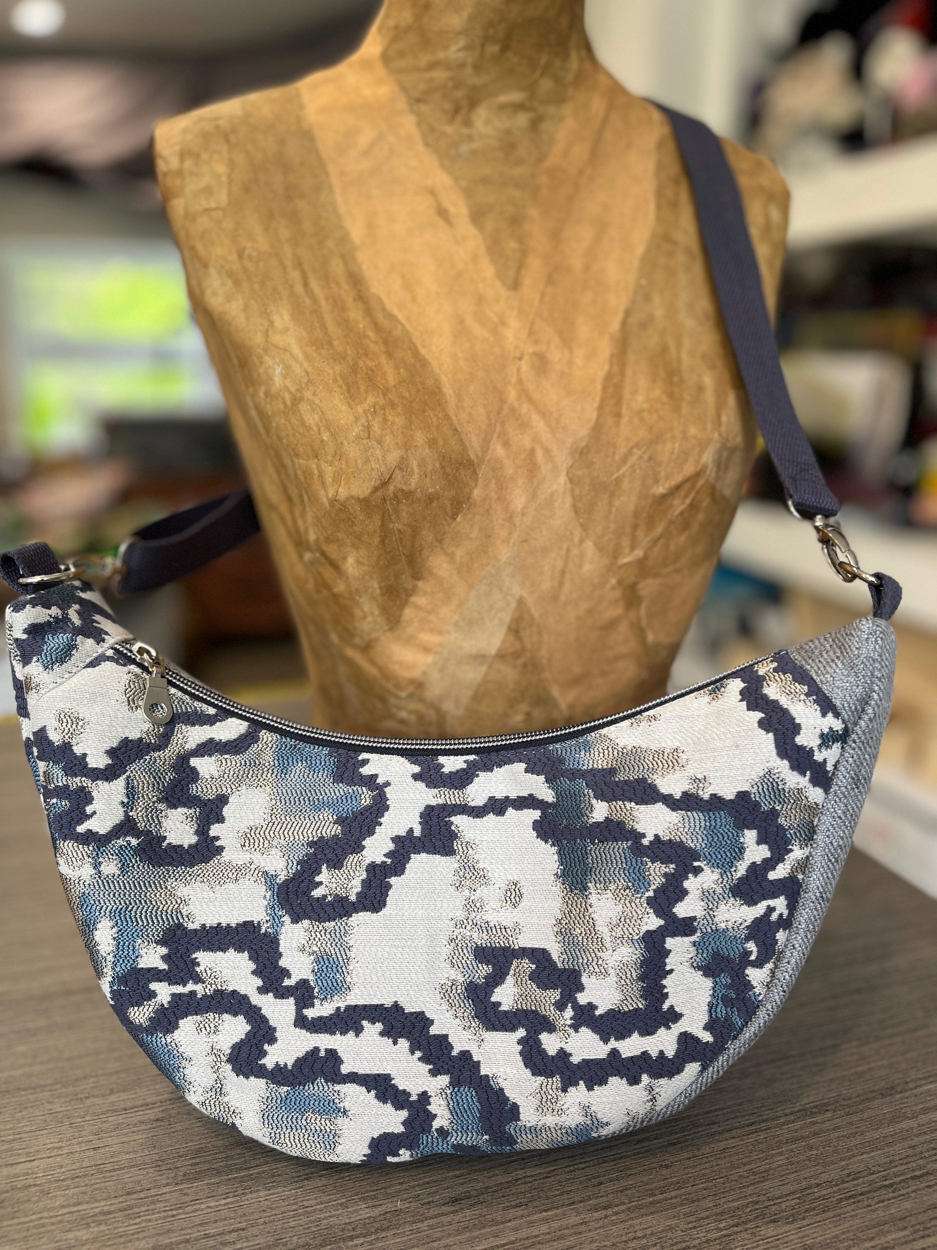 Sac demi-lune nuages nocturnes
