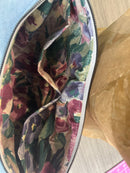 Sac demi-lune fleur vivante