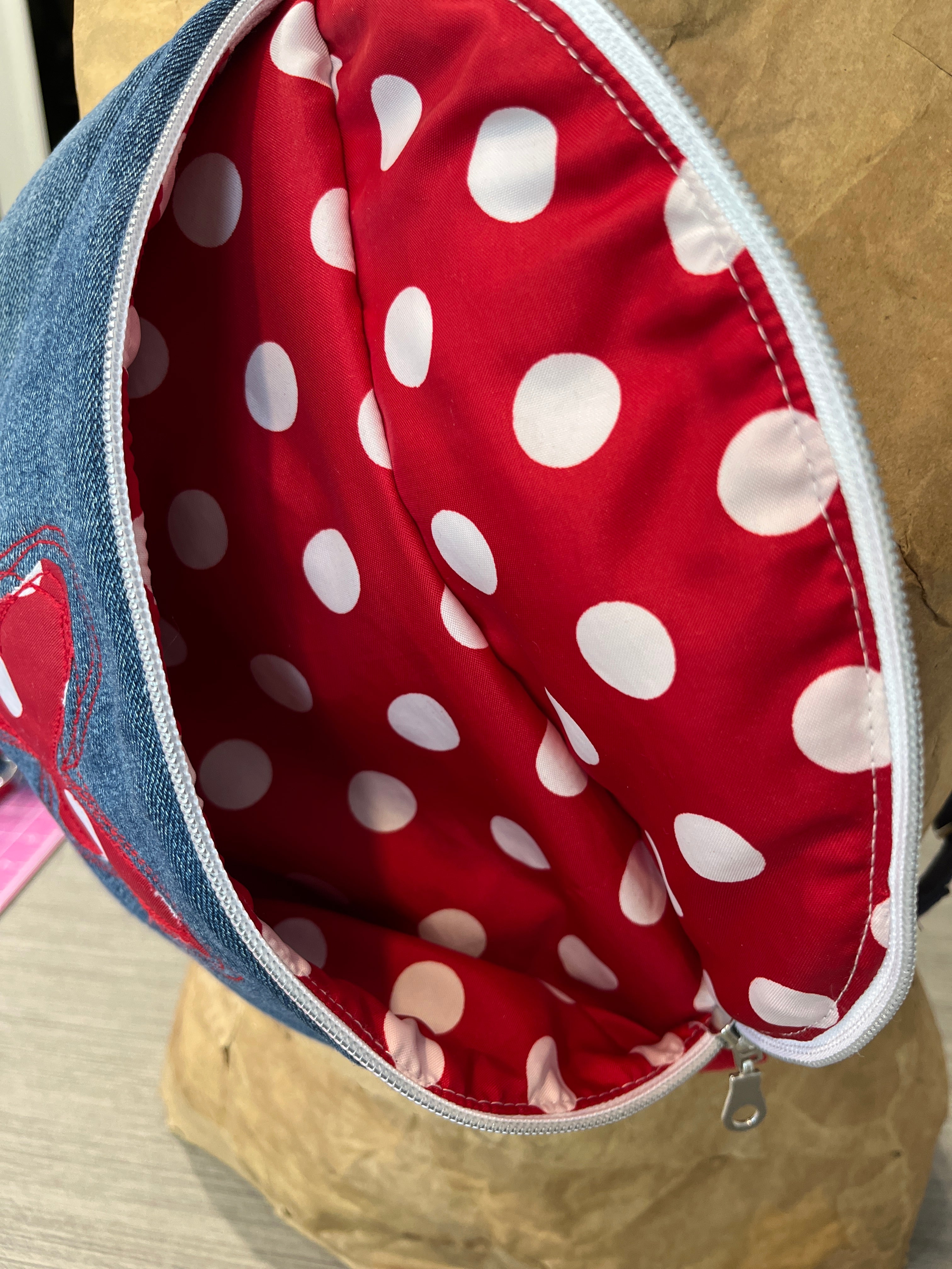 Sac banane envolée au coeur des fraises