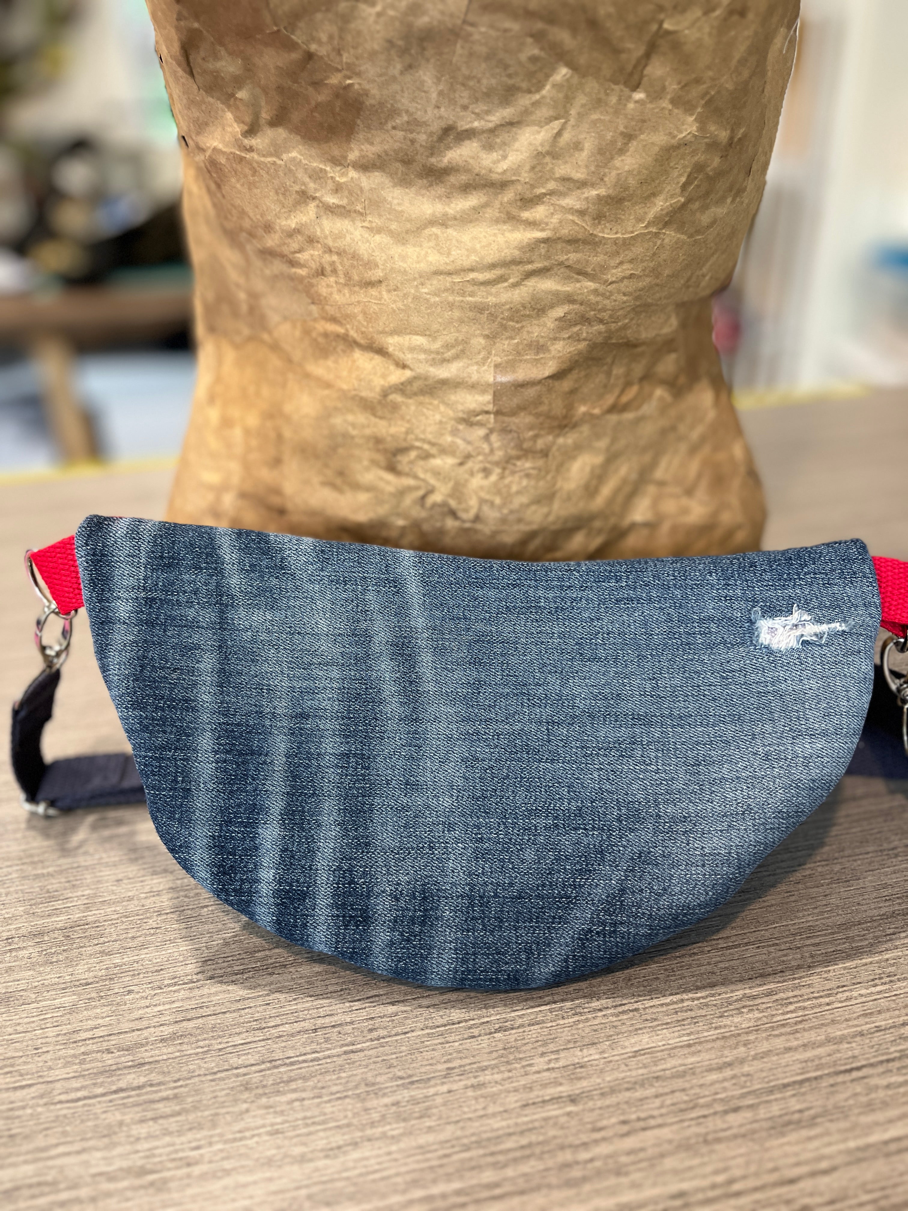 Sac banane envolée au coeur des fraises