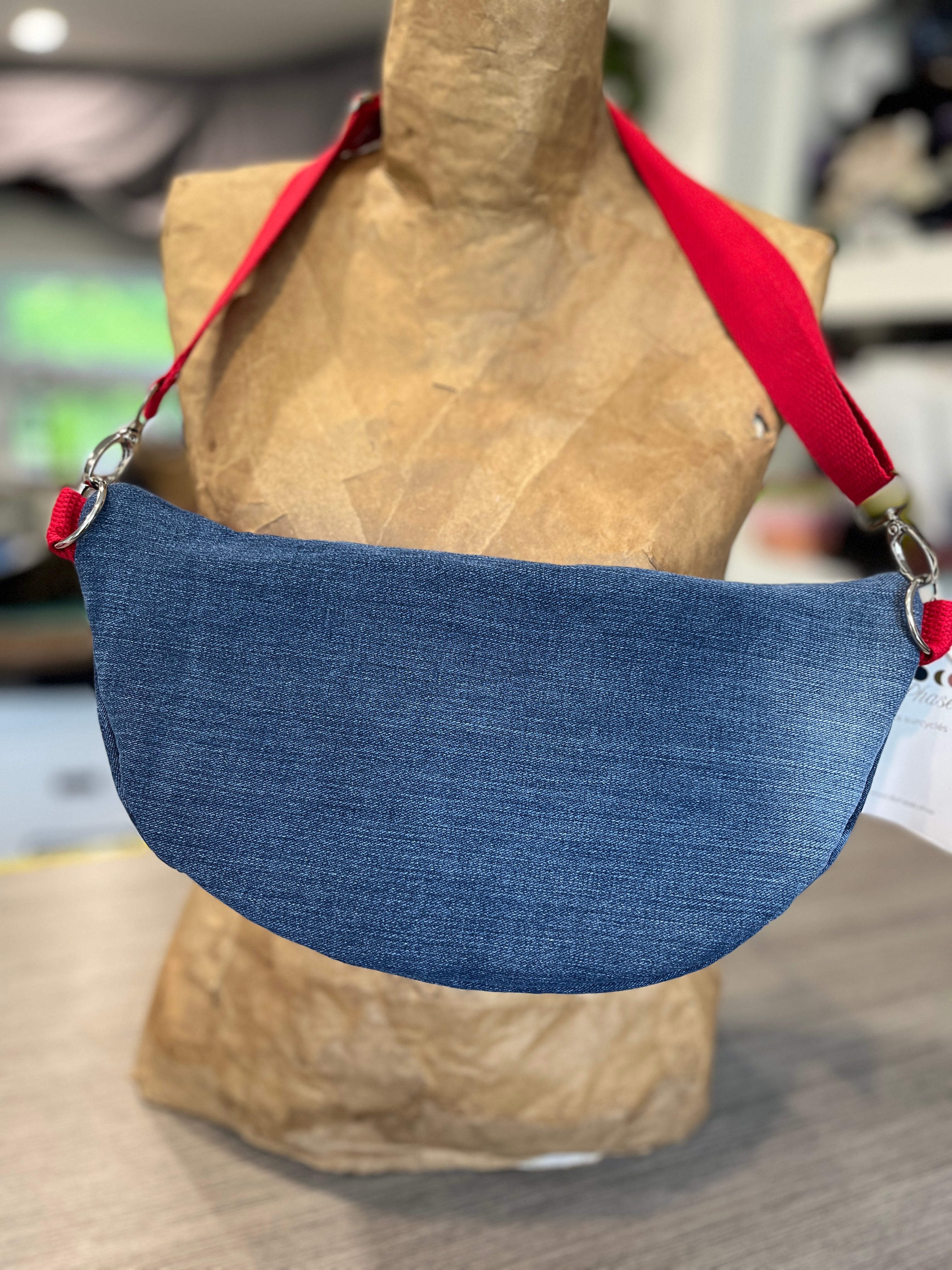 Sac banane touche de fraise