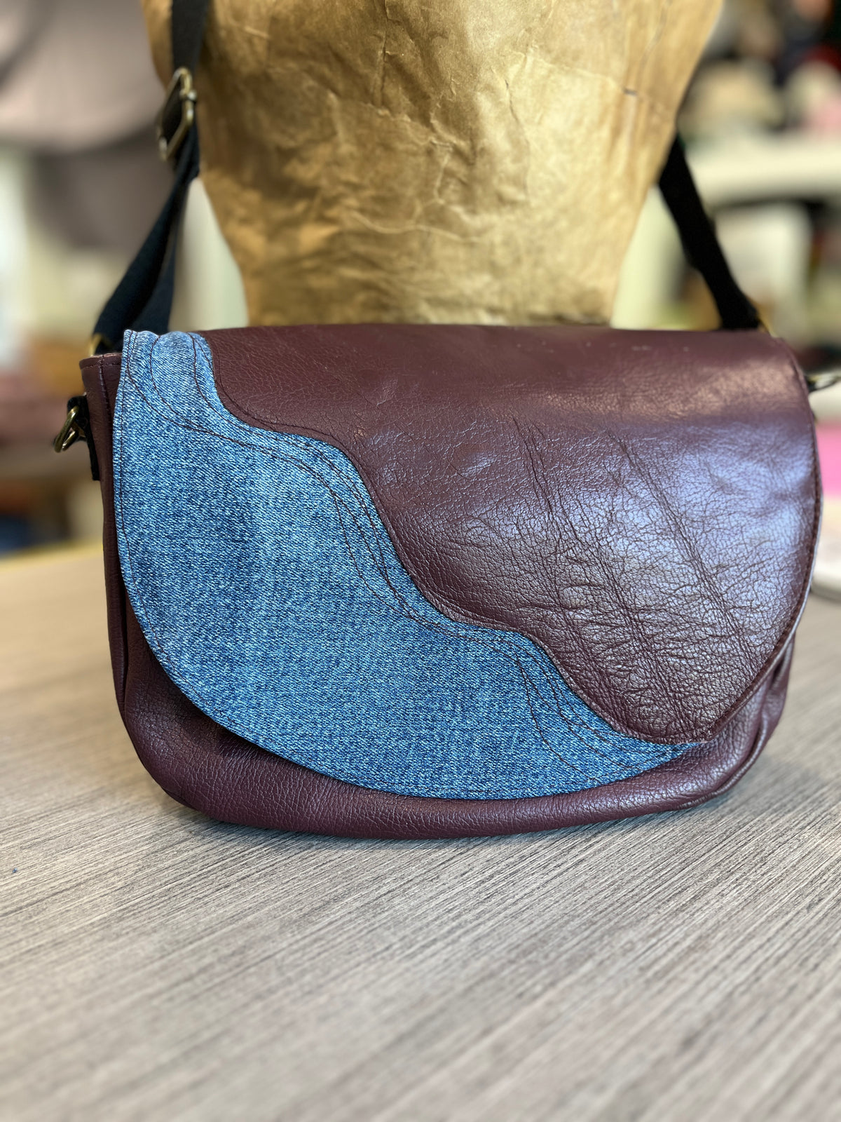 Sac à main rabat interchangeable aubergine