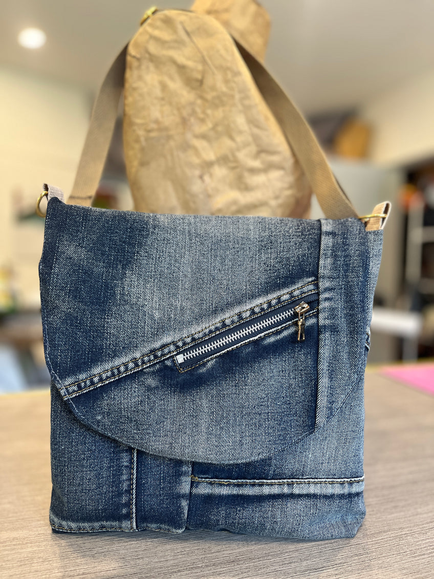 Sac messager à rabat interchangeable jeans caractère
